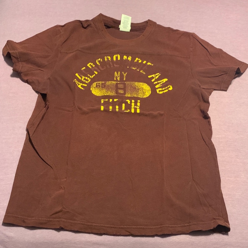 Abercrombie & Fitch Brown Tee with Yellow Graphic